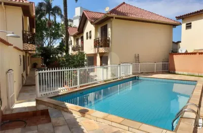 Casa em condomínio fechado com 2 quartos à venda na Avenida Francisco Soto Barreiro Filho, 153, Maitinga, Bertioga