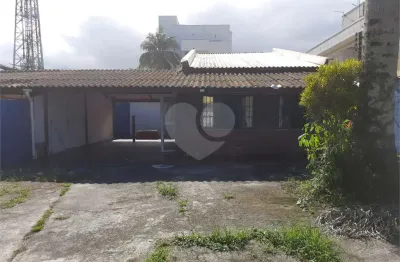 Casa com 4 quartos à venda na Travessa João Ramalho, Centro, Bertioga