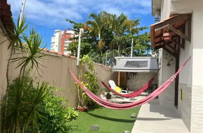 Casa com 2 quartos à venda na Rua Oswaldo Oliva, 323, Indaia, Bertioga