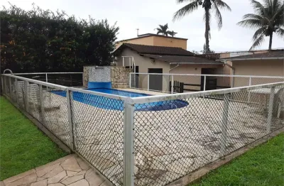 Casa com 1 quarto à venda na Praça Doutor José das Neves, 125, Maitinga, Bertioga