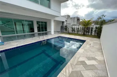 Casa em condomínio fechado com 5 quartos à venda na Praia da Enseada, Bertioga 