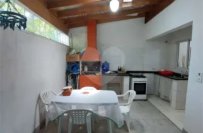 Casa com 3 quartos à venda na Travessa João Ramalho, Centro, Bertioga