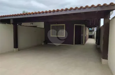 Casa com 2 quartos para alugar na Joaquim José Ramos, Maitinga, Bertioga