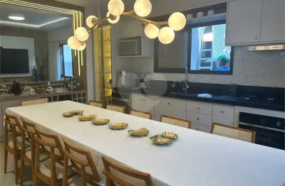 Casa com 4 quartos à venda na Um, 161, São Lourenço, Bertioga