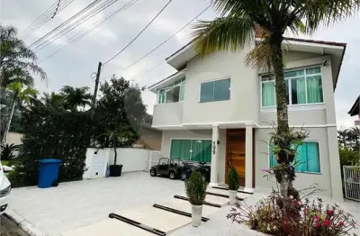 Condomínio com 6 quartos à venda em balneário praia do pernambuco - sp