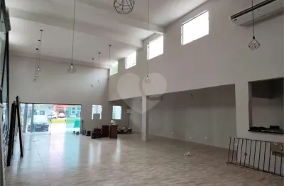 Prédio para alugar no Maitinga, Bertioga 