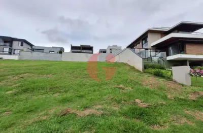 Terreno em condominio fechado com 537,12 m² no condominio alphaville!