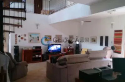 Casa em condomínio fechado - 527,00m² no bosque dos eucaliptos