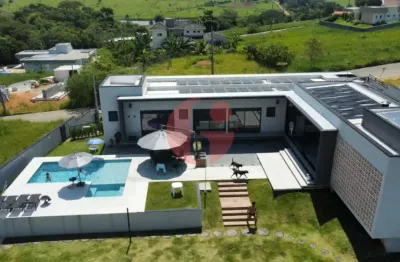 Casa térrea em condomínio com 04 quartos e 05 banheiros - 1.250m² no colinas do parahyba