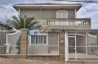 Sobrado para venda de 04 dorm. e 01 suíte - 235² na vila formosa | jacareí