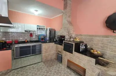 Casa para venda de 03 dorm. e 01 suíte - 235m² no jardim ismênia