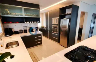 Casa em condomínio fechado com 03 dorm. e 03 suítes - 240,00m² em caçapava