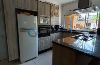 Lindo sobrado com 3 dormitórios sendo 1 suite no jardim paulista.