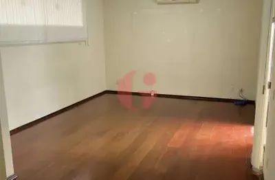 Casa térrea 3 dormitórios (1 suíte) e 4 vagas de garagens - bosque dos eucaliptos!