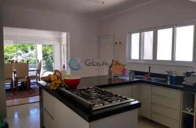 Casa em condomínio fechado com 4 quartos à venda na Avenida Cidade Jardim, 60, Bosque dos Eucaliptos, São José dos Campos