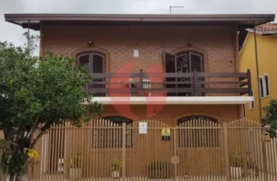 Sobrado de 312,00m² de área construída e 412,00m² de terreno - bosque eucaliptos!