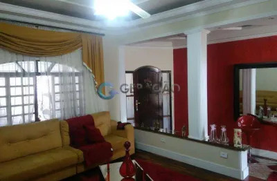 Casa com 3 quartos à venda na Rua Cândido das Neves, 130, Vila Tesouro, São José dos Campos