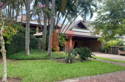 Casa para locação com 04 suítes e piscina - 600m² no esplanada do sol