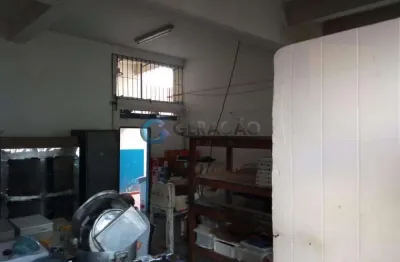 Ponto comercial para locação com 180m² no bairro centro-sjc