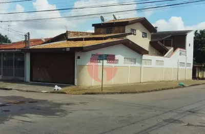 Casa para venda com 3 quartos e 2 vagas de garagem - 200m² no bairro jardim morumbi