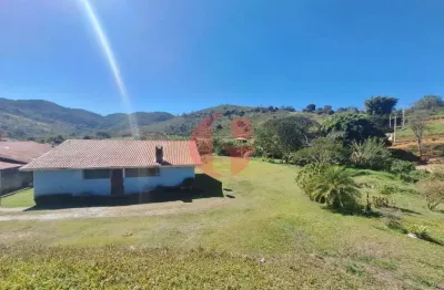 Casa para venda com 03 quartos e 04 vagas de garagem - 150m² em santo antônio do pinhal