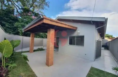 Casa à venda em condomínio fechado com 03 quartos, sendo 02 suítes - urbanova