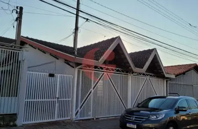 Casa à venda com 04 dormitórios sendo 01 suíte- 250 m² de terreno- no bairro jardim ismênia