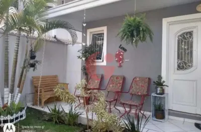 Sobrado em condomínio para venda com 4 quartos e 3 vagas de garagem - 330m² no bairro urbanova