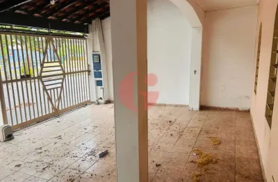 Casa à venda com 3 quartos sendo 1 suíte- 174,58 m² construídos- trinta e um de março