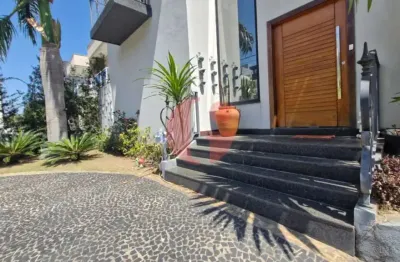 Sobrado à venda com 5 quartos sendo 5 suítes- 450 terreno- no bairro do urbanova