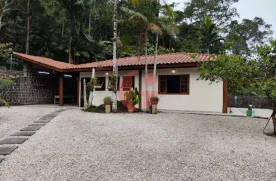 Chácara à venda com 6 quartos sendo 4 suítes- 5.000 m² terreno- ubatuba- sp