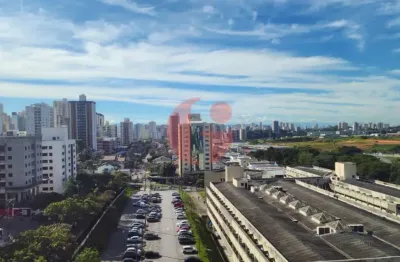 Sala comercial à venda no centro empresarial aquarius com vista livre