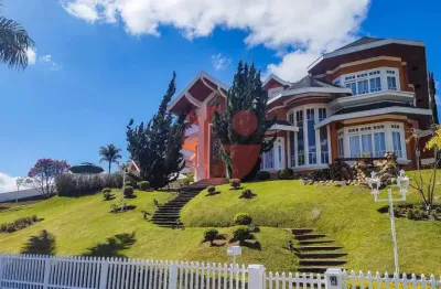 Casa à venda em condomínio com 4 quartos sendo 4 suítes- 2.000 m² de terreno- paraibuna