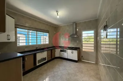 Casa para locação com 3 dormitórios sendo 1 suíte- 120 m² parque industrial