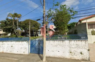 Casa para venda com 2 quartos sendo 1 suíte- 960 m² de terreno- Centro