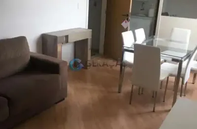 Apartamento semi mobiliado para locação com 2 quartos e 2 vagas de garagem - 55m² no bairro Jardim Esplanada