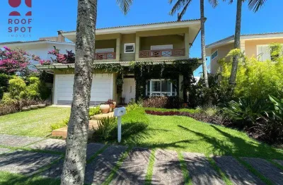 Casa em região agradável de jurerê internacional com 3 suítes
