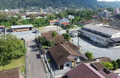 Casa com 4 dormitórios à venda, 193 m² por r$ 850.000 - centro - pomerode/sc