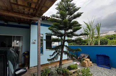 Casa Completa com Piscina Próxima à Ponte Pênsil em Barra Velha – 3 Quartos e Suíte