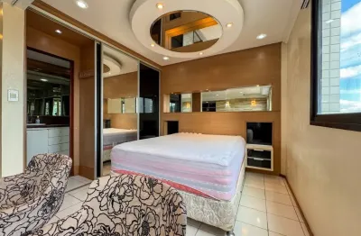 Apartamento mobiliado no parque dez – cond. metrópole residence