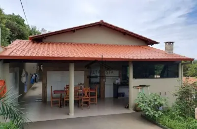 Chácara com 3 dormitórios à venda, 3000 m² por r$ 640.000,00 - zona rural - monte alegre de minas/mg
