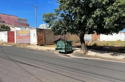 Área à venda, 720 m² por r$ 1.050.000 - santa mônica - uberlândia/mg