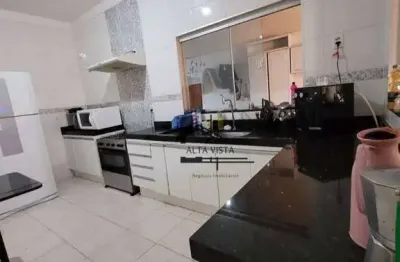 Casa com 3 dormitórios à venda, 260 m² por r$ 660.000 - santa mônica - uberlândia/mg