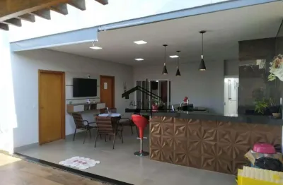 Casa com 3 dormitórios à venda, 210 m² por r$ 1.250.000 - jardim inconfidência - uberlândia/mg