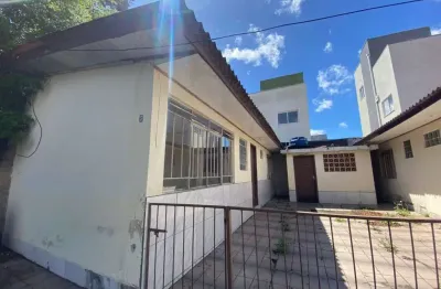 Casa residencial com 1 quarto  para alugar, 40.00 m2 por r$1100.00  - lindoia - curitiba/pr