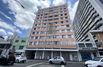 Apartamento espaçoso e semi mobiliado a duas quadras da praça rui barbosa!