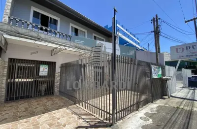 Sobrado aconchegante em excelente localização – bairro novo.