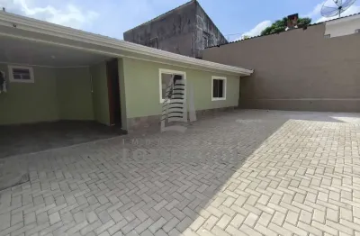Casa Residencial para alugar, 55.00 m2 por R$2000.00  - Capao Raso - Curitiba/PR