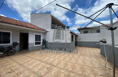 Sua Casa Nova no Tatuquara: Conforto, Segurança e Localização Privilegiada!