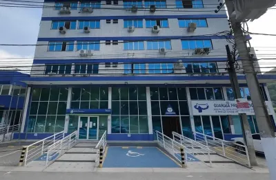 Sala comercial com 1 sala para alugar na Avenida Adhemar de Barros, 230, Vila Santo Antônio, Guarujá